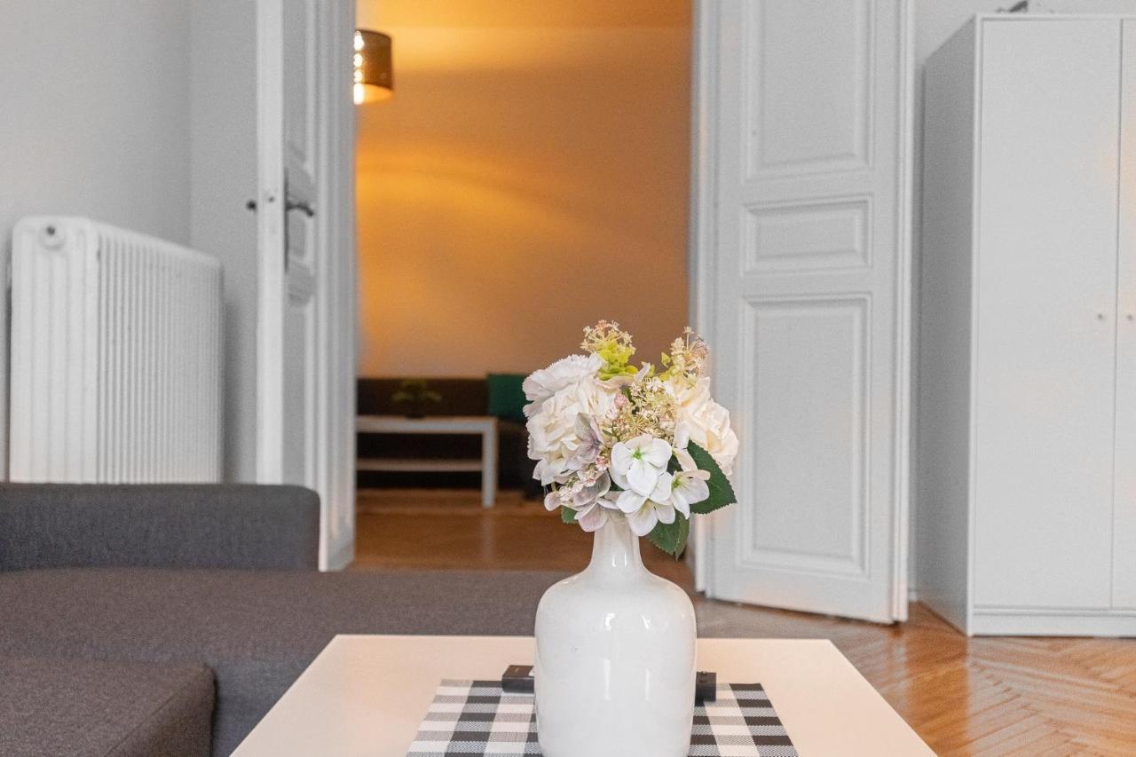 Apartment Beautiful 1br Apt. Akh - Ideal For Longstay
